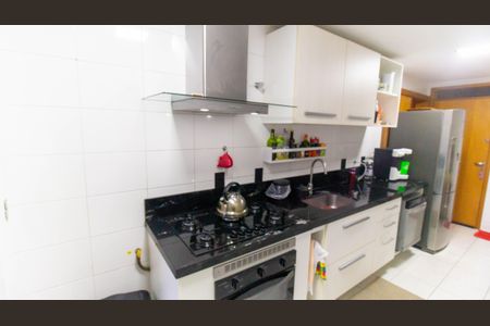 Apartamento para alugar com 120m², 3 quartos e 2 vagas Apartamento para alugar com 120m², 3 quartos e 2 vagasCozinha e Área de Serviço