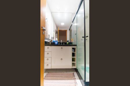 Apartamento para alugar com 120m², 3 quartos e 2 vagas Apartamento para alugar com 120m², 3 quartos e 2 vagasBanheiro da Suíte