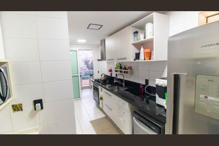 Apartamento para alugar com 120m², 3 quartos e 2 vagas Apartamento para alugar com 120m², 3 quartos e 2 vagasCozinha e Área de Serviço