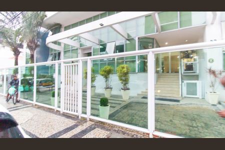 Apartamento para alugar com 120m², 3 quartos e 2 vagas Apartamento para alugar com 120m², 3 quartos e 2 vagasFachada