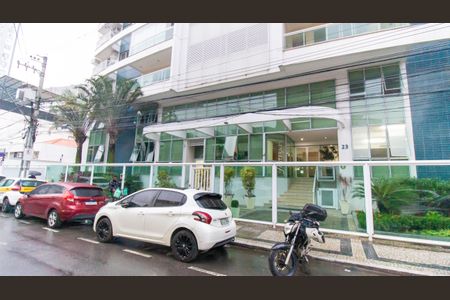 Apartamento para alugar com 120m², 3 quartos e 2 vagas Apartamento para alugar com 120m², 3 quartos e 2 vagasFachada