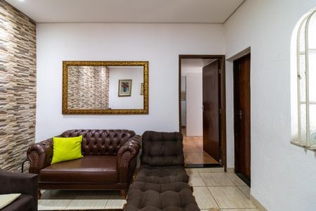 Casa à venda com 340m², 5 quartos e 3 vagasSala