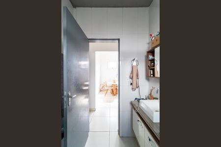 Casa à venda com 340m², 5 quartos e 3 vagasEdícula 2 - Banheiro