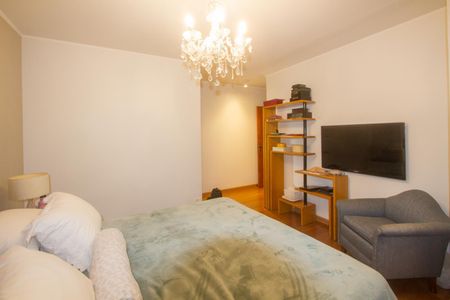 Apartamento à venda com 260m², 3 quartos e 3 vagasSuíte 2