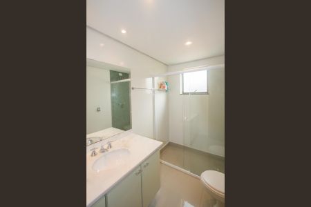 Apartamento à venda com 260m², 3 quartos e 3 vagasBanheiro da Suíte 1