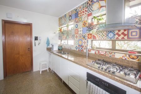 Apartamento à venda com 260m², 3 quartos e 3 vagasCozinha