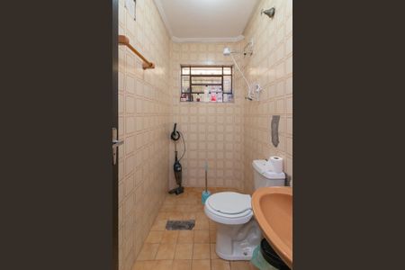 Casa à venda com 189m², 4 quartos e 1 vagaBanheiro 2