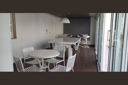 Apartamento à venda com 66m², 2 quartos e 1 vaga