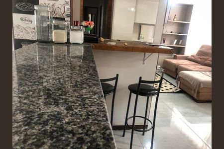 Apartamento à venda com 144m², 4 quartos e 2 vagas