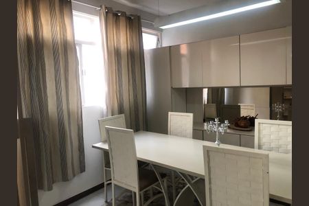 Apartamento à venda com 144m², 4 quartos e 2 vagas