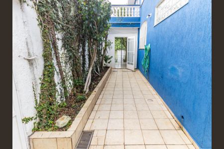 Casa à venda com 167m², 3 quartos e 4 vagasQuintal