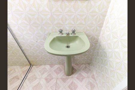 Casa à venda com 167m², 3 quartos e 4 vagasBanheiro