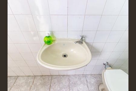 Casa à venda com 167m², 3 quartos e 4 vagasBanheiro de serviço 