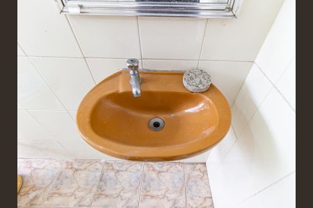 Casa à venda com 167m², 3 quartos e 4 vagasCasa 2 - Banheiro