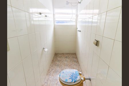 Casa à venda com 167m², 3 quartos e 4 vagasCasa 2 - Banheiro