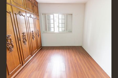 Casa à venda com 167m², 3 quartos e 4 vagasQuarto 1