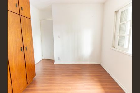 Casa à venda com 167m², 3 quartos e 4 vagasQuarto 2