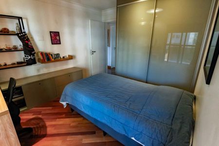 Apartamento à venda com 221m², 3 quartos e 3 vagasSuíte 1