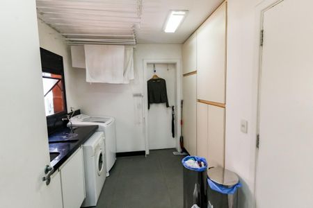 Apartamento à venda com 221m², 3 quartos e 3 vagasÁrea de Serviço