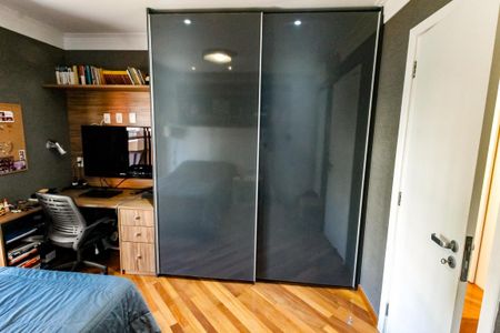 Apartamento à venda com 221m², 3 quartos e 3 vagasSuíte 2 - armários