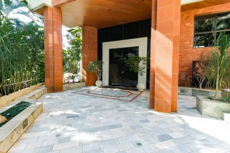 Apartamento à venda com 221m², 3 quartos e 3 vagasEntrada - Prédio