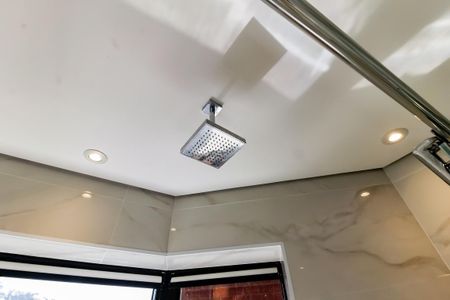 Apartamento à venda com 221m², 3 quartos e 3 vagasBanheiro da Suíte 3 - chuveiro