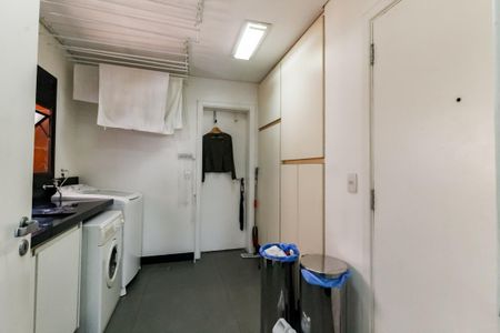 Apartamento à venda com 221m², 3 quartos e 3 vagasÁrea de Serviço