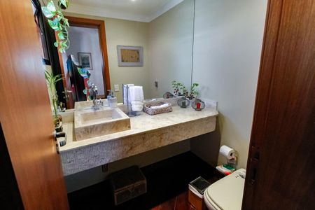 Apartamento à venda com 221m², 3 quartos e 3 vagasLavabo