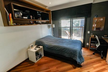 Apartamento à venda com 221m², 3 quartos e 3 vagasSuíte 2