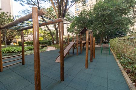 Apartamento à venda com 135m², 4 quartos e 1 vagaÁrea comum - Playground