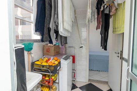 Apartamento à venda com 135m², 4 quartos e 1 vagaÁrea de Serviço