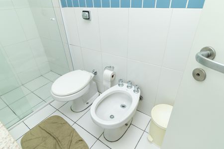 Apartamento à venda com 135m², 4 quartos e 1 vagaBanheiro 2