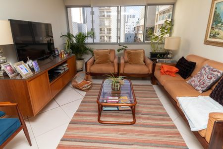 Apartamento à venda com 135m², 4 quartos e 1 vagaSala