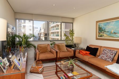 Apartamento à venda com 135m², 4 quartos e 1 vagaSala