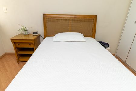 Apartamento à venda com 135m², 4 quartos e 1 vagaQuarto 2