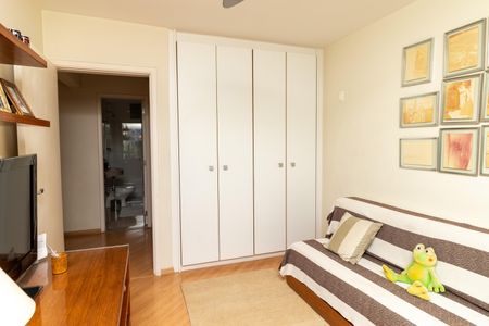 Apartamento à venda com 135m², 4 quartos e 1 vagaQuarto 1