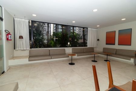 Apartamento à venda com 135m², 4 quartos e 1 vagaÁrea comum - Hall de Entrada