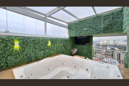 Apartamento à venda com 190m², 3 quartos e 3 vagasVaranda 2