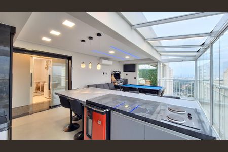 Apartamento à venda com 190m², 3 quartos e 3 vagasVaranda 2