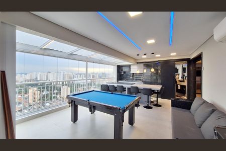 Apartamento à venda com 190m², 3 quartos e 3 vagasVaranda 2