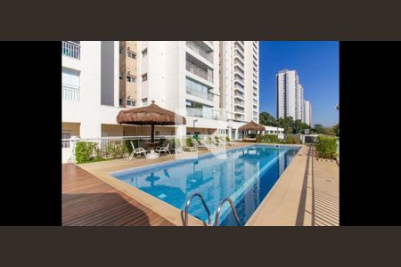 Apartamento à venda com 190m², 3 quartos e 3 vagasÁrea comum - Piscina