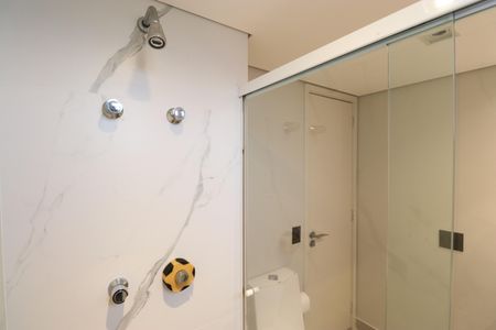 Apartamento à venda com 190m², 3 quartos e 3 vagasBanheiro da Suíte 2