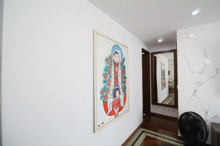 Apartamento à venda com 256m², 3 quartos e 2 vagasCorredor