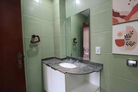 Apartamento à venda com 256m², 3 quartos e 2 vagasTerraço - Banheiro
