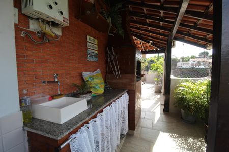 Apartamento à venda com 256m², 3 quartos e 2 vagasChurrasqueira