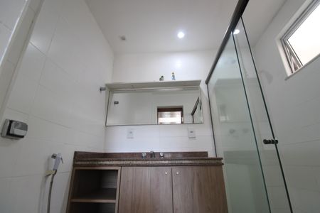 Apartamento à venda com 256m², 3 quartos e 2 vagasBanheiro da suíte 2