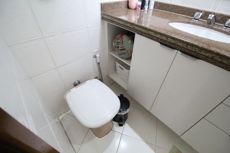 Apartamento à venda com 256m², 3 quartos e 2 vagasBanheiro da suíte 1