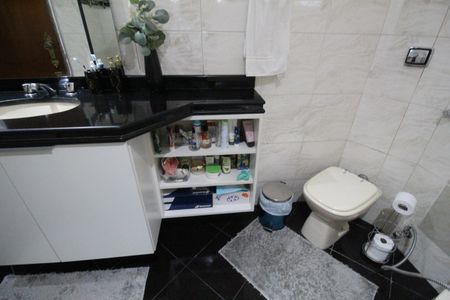 Apartamento à venda com 256m², 3 quartos e 2 vagasBanheiro da suíte 3