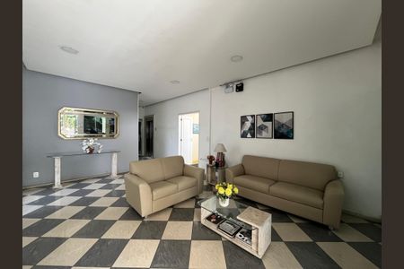 Apartamento à venda com 256m², 3 quartos e 2 vagasHall