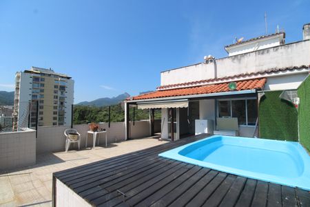 Apartamento à venda com 256m², 3 quartos e 2 vagasTerraço - Externo 